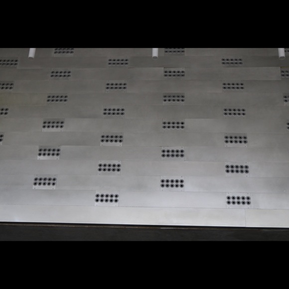 Meet your Posher, Greenw - Picture 1 of 1